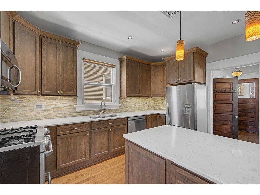 826 Ashland Avenue Saint Paul MN 55104 7068932 image5