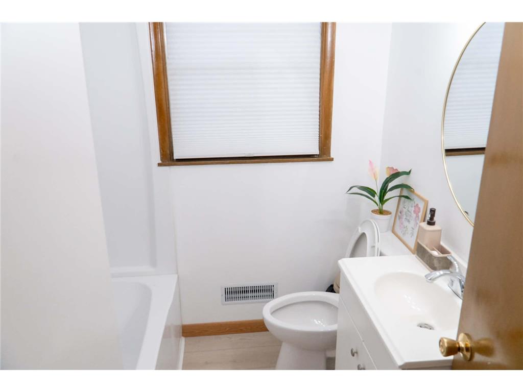 826 Elm Street Anoka MN 55303 7018770 image8