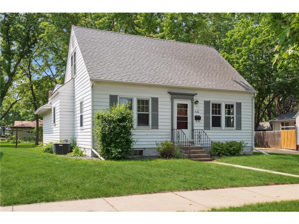 826 Holmes Street S Shakopee MN 55379 6376626 image1