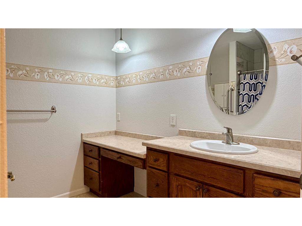 826 N McKay Avenue NE Alexandria MN 56308 7049429 image27