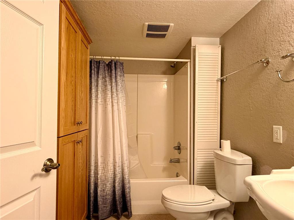 826 N McKay Avenue NE Alexandria MN 56308 7049429 image38