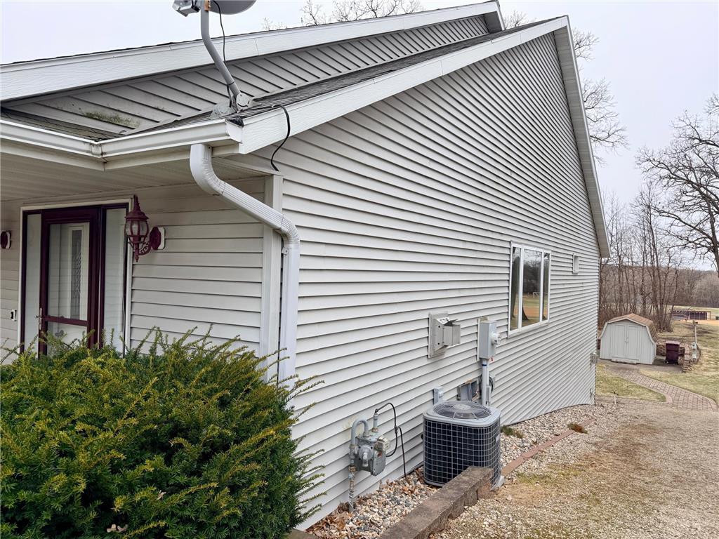 826 N McKay Avenue NE Alexandria MN 56308 7049429 image46