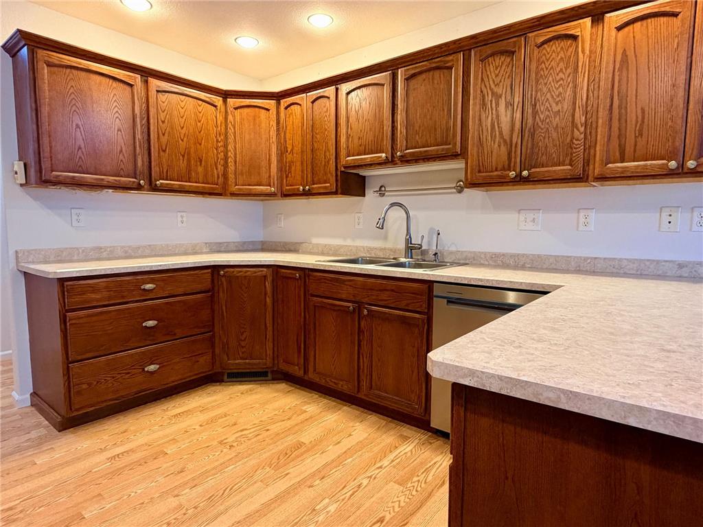 826 N McKay Avenue NE Alexandria MN 56308 7049429 image5