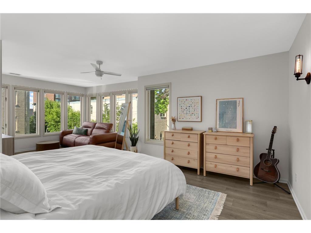 826 Summit Avenue Minneapolis MN 55403 7080705 image18