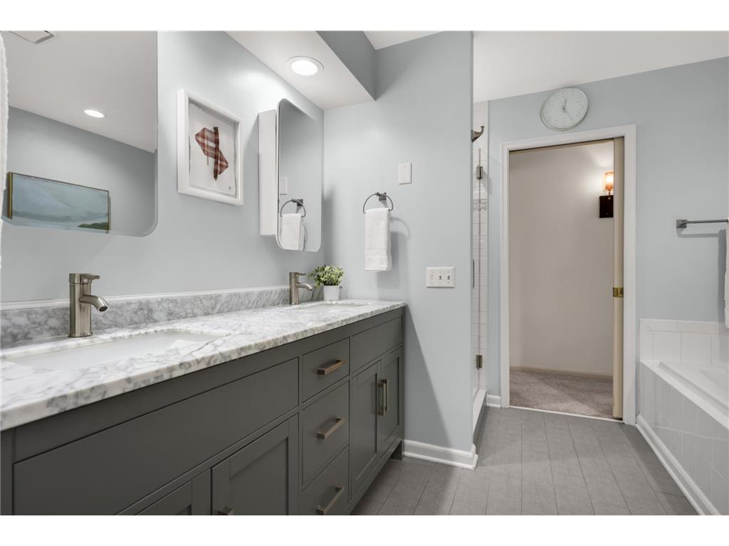826 Summit Avenue Minneapolis MN 55403 7080705 image24