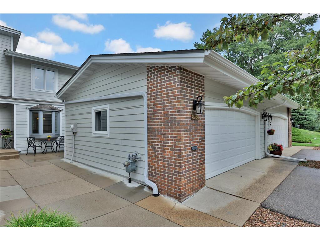 8264 Kingslee Road Bloomington MN 55438 7098775 image1