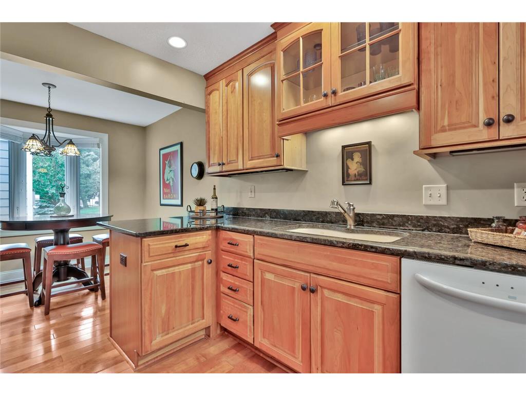 8264 Kingslee Road Bloomington MN 55438 7098775 image10
