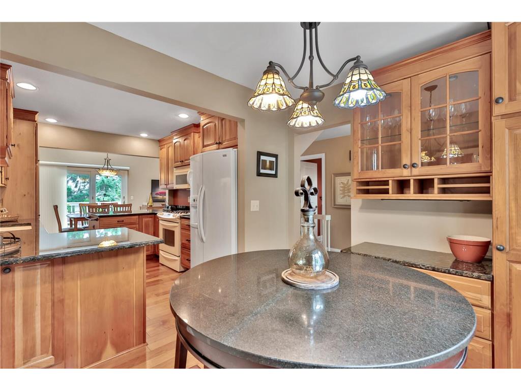 8264 Kingslee Road Bloomington MN 55438 7098775 image11