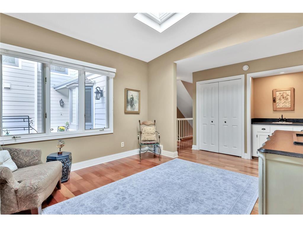 8264 Kingslee Road Bloomington MN 55438 7098775 image17