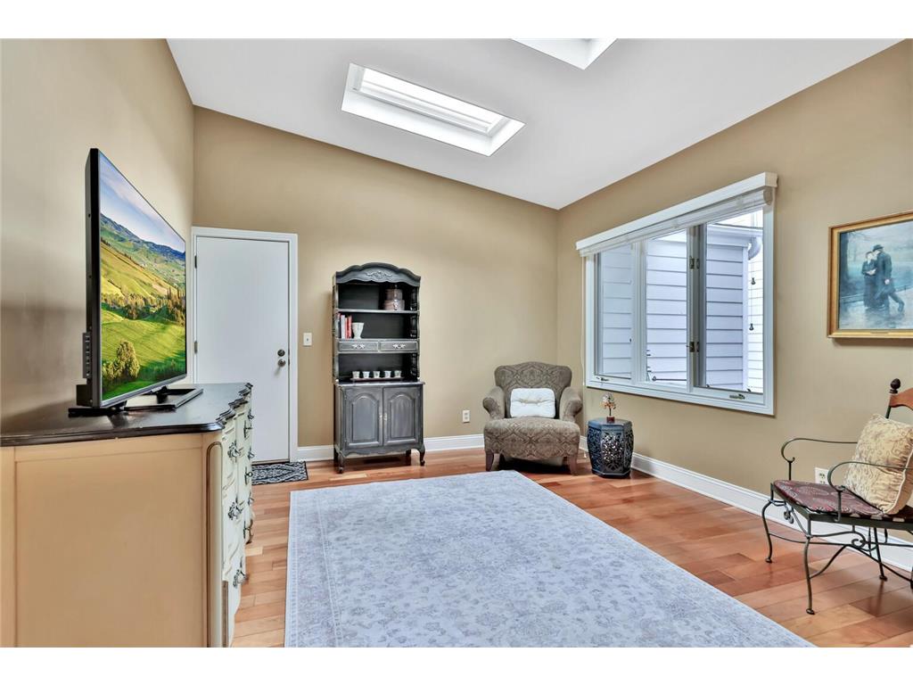 8264 Kingslee Road Bloomington MN 55438 7098775 image18