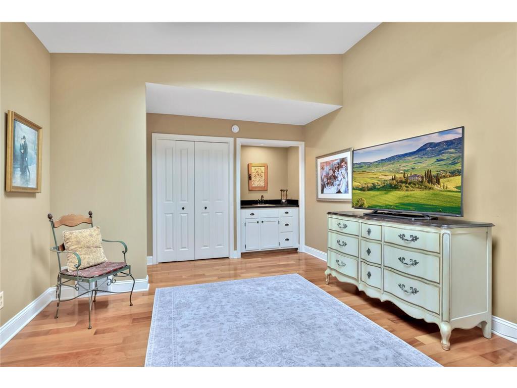 8264 Kingslee Road Bloomington MN 55438 7098775 image19