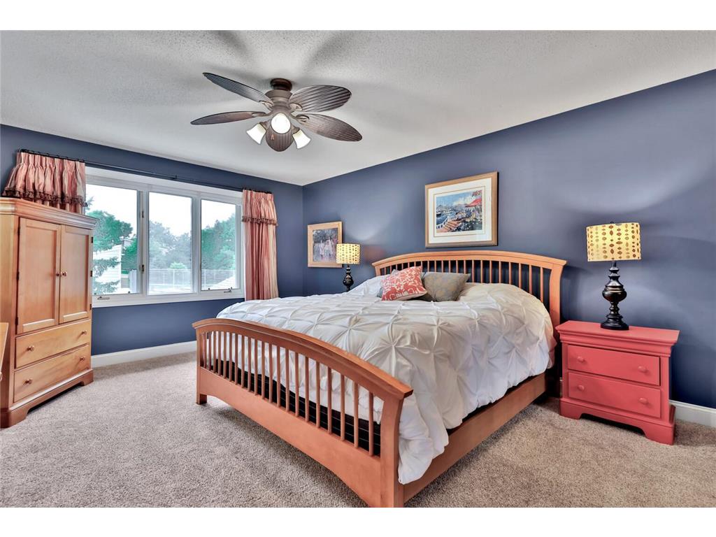 8264 Kingslee Road Bloomington MN 55438 7098775 image21