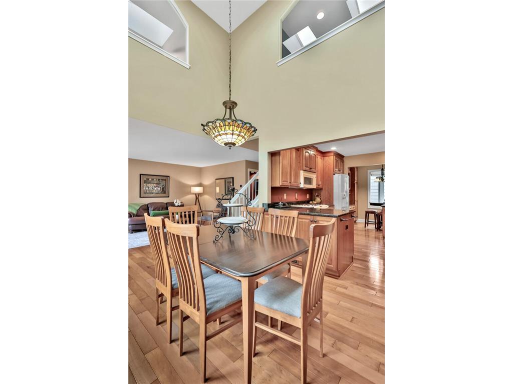 8264 Kingslee Road Bloomington MN 55438 7098775 image3