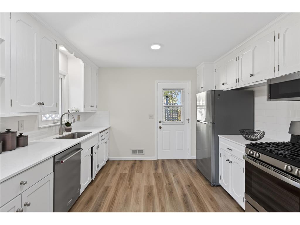 8265 Hyde Court S Cottage Grove MN 55016 7064654 image3
