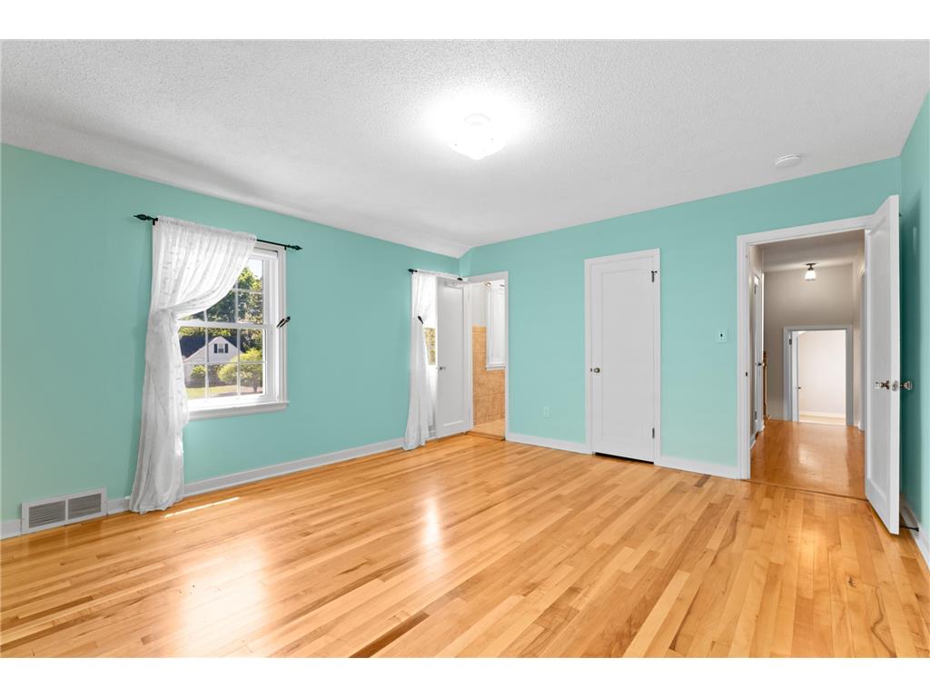 827 10 1/2 Street SW Rochester MN 55902 7067316 image19