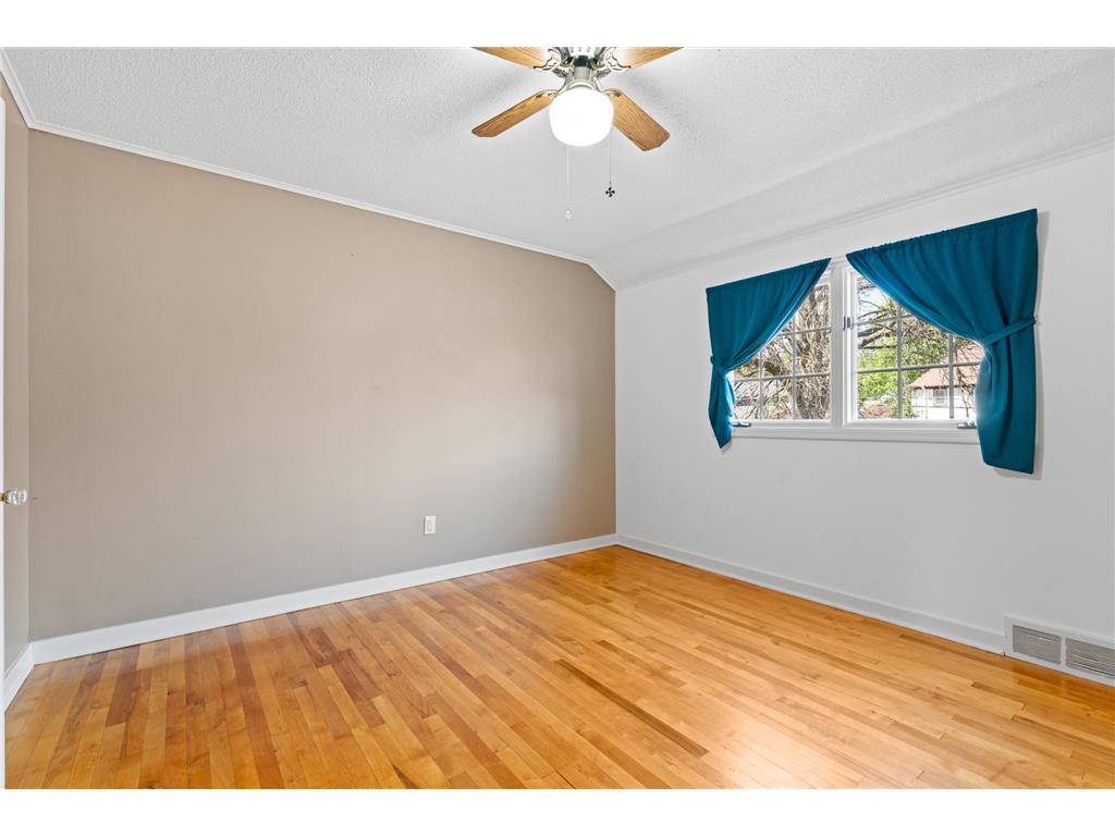 827 10 1/2 Street SW Rochester MN 55902 7067316 image23