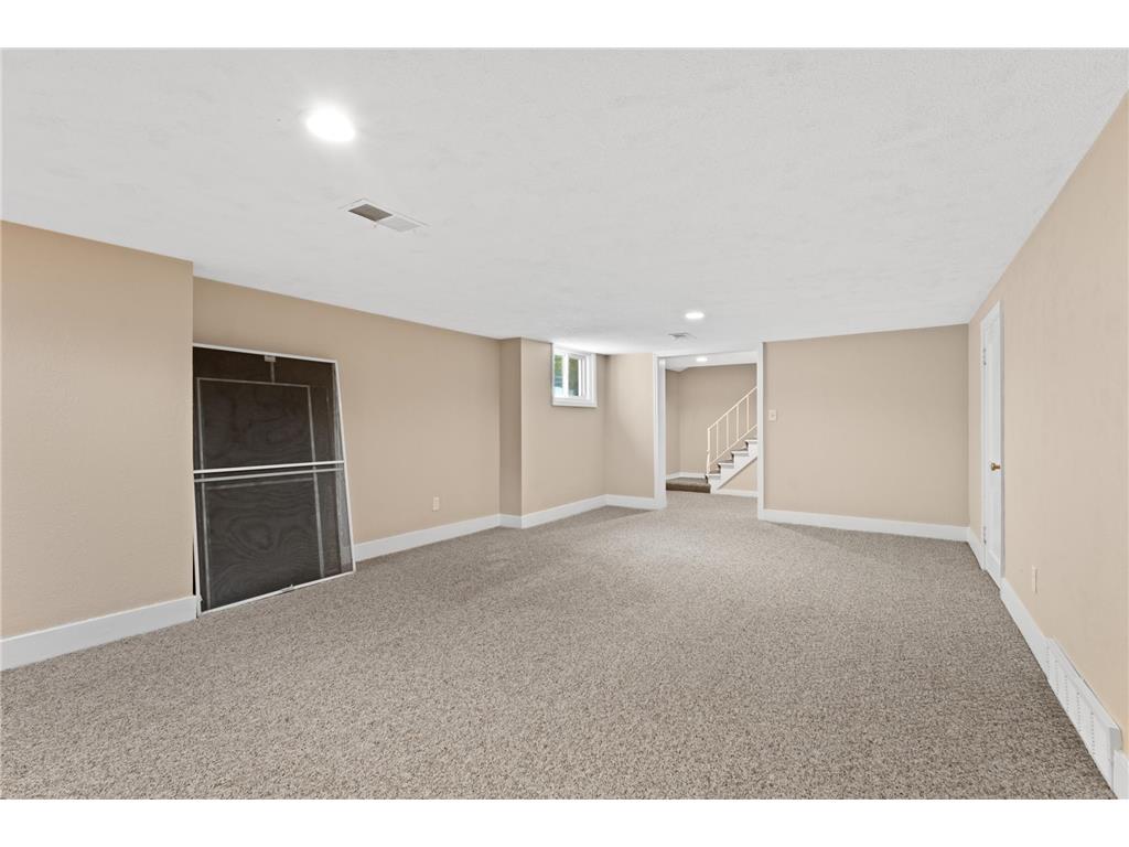 827 10 1/2 Street SW Rochester MN 55902 7067316 image32