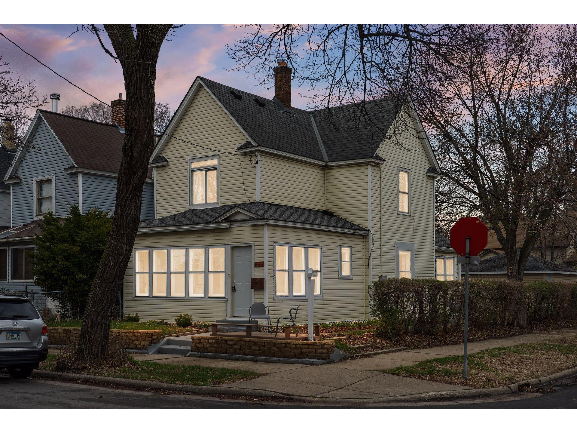 827 26th Avenue NE, Minneapolis, MN 55418 MLS 6020998 Edina Realty