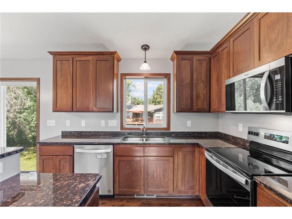 8270 120th Avenue N Champlin MN 55316 7098734 image15