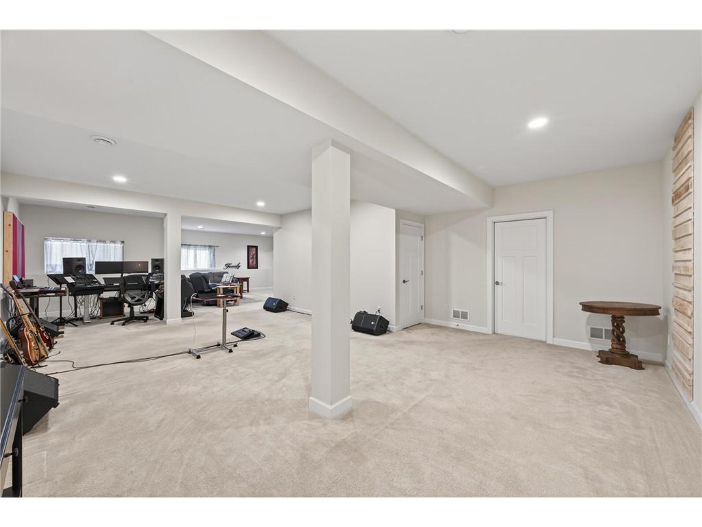 8270 Oakview Court N Maple Grove MN 55369 7087066 image34