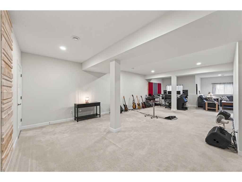 8270 Oakview Court N Maple Grove MN 55369 7087066 image35