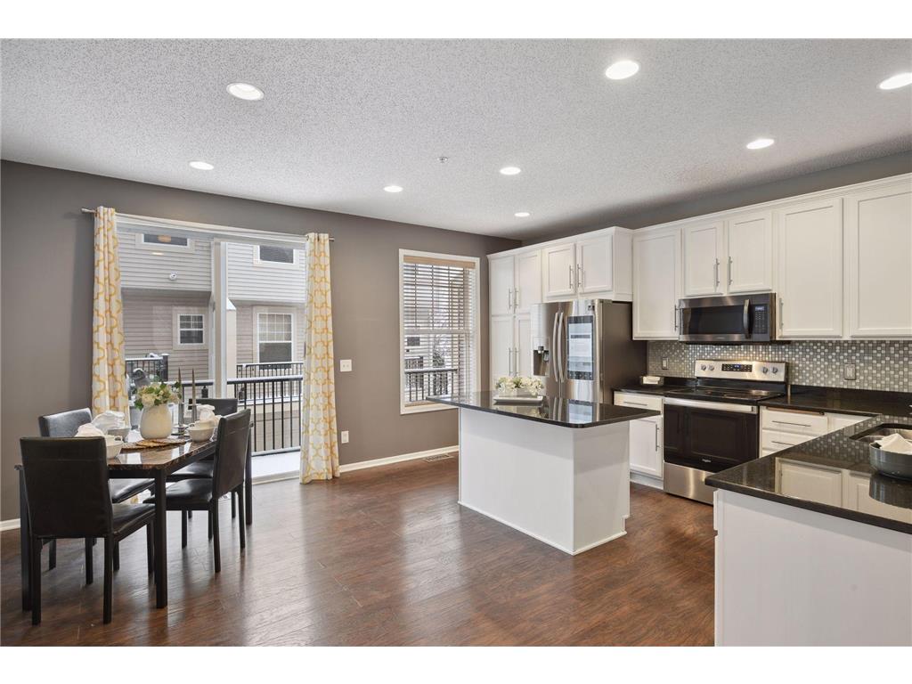 8276 Labont Way #11 Eden Prairie MN 55344 6381840 image1