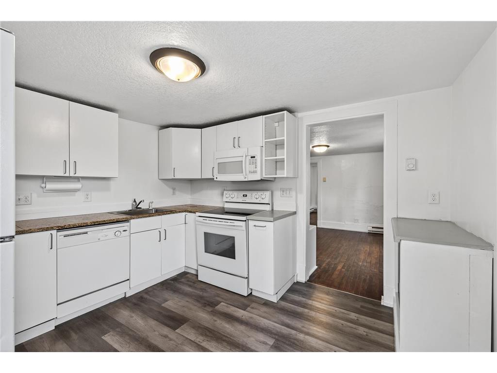 828 Englewood Avenue Saint Paul MN 55104 7102997 image17