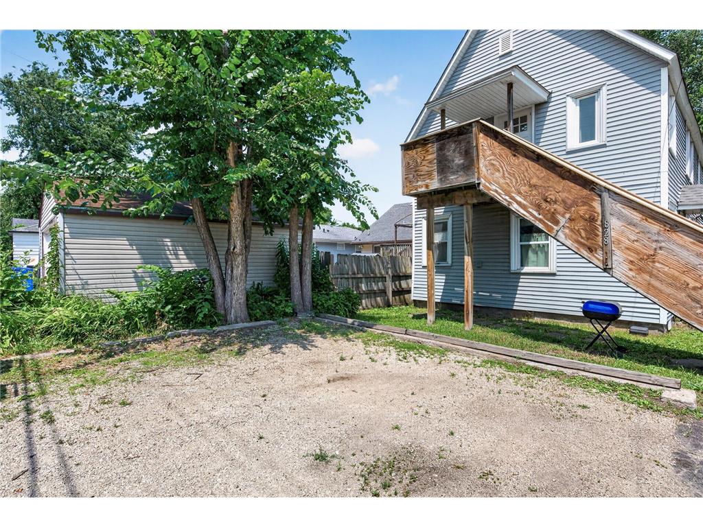 828 Englewood Avenue Saint Paul MN 55104 7102997 image28
