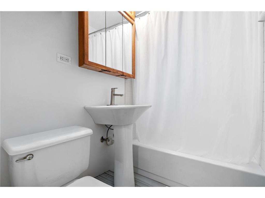 828 Iroquois Avenue Saint Paul MN 55119 6817614 image7