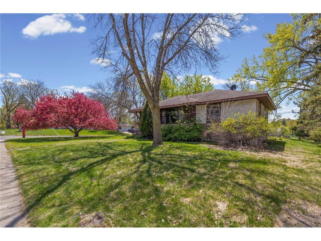 828 Northdale Boulevard NW Coon Rapids MN 55448 7059104 image1
