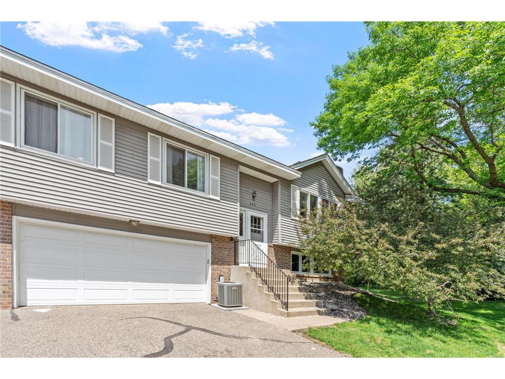 828 Sherwood Road Shoreview MN 55126 7084482 image1