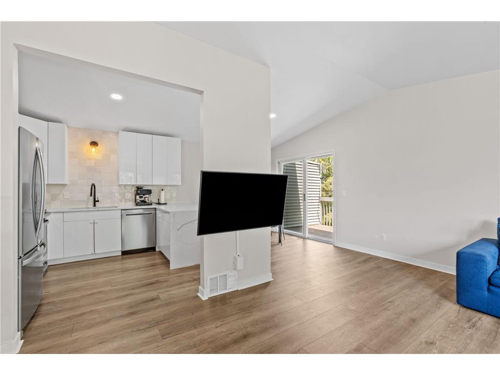 828 Sherwood Road Shoreview MN 55126 7084482 image15