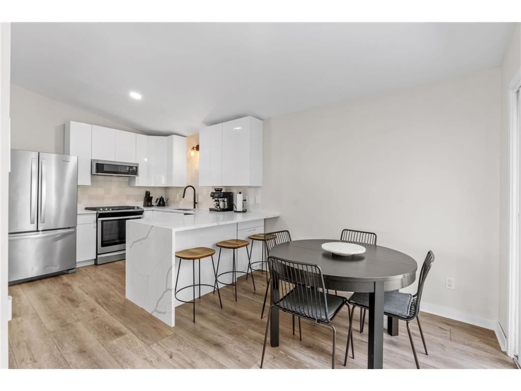 828 Sherwood Road Shoreview MN 55126 7084482 image21