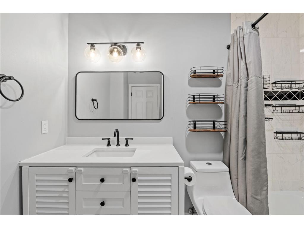 828 Sherwood Road Shoreview MN 55126 7084482 image29