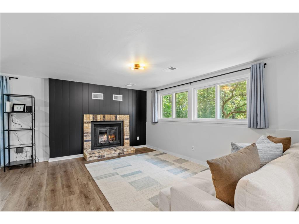 828 Sherwood Road Shoreview MN 55126 7084482 image34