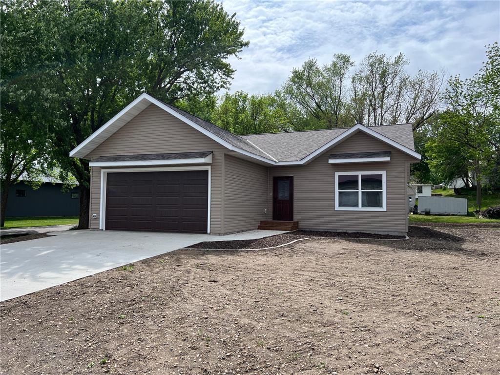 828 Spark Avenue Albert Lea MN 56007 7079777 image1
