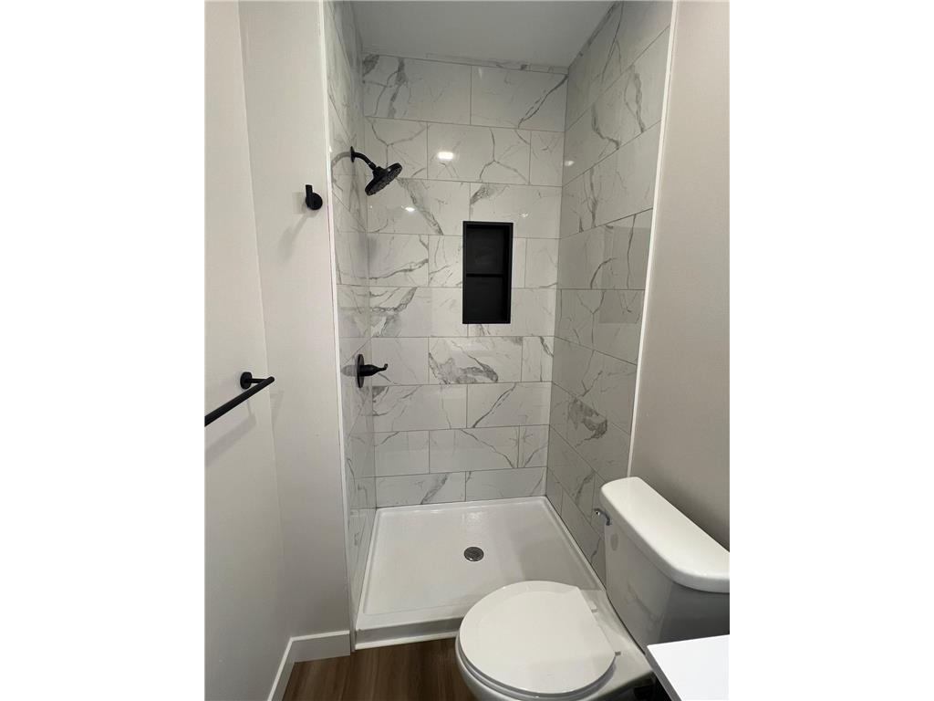 828 Spark Avenue Albert Lea MN 56007 7079777 image27