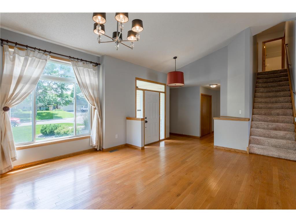 8284 Ashford Road Woodbury MN 55125 7099740 image20