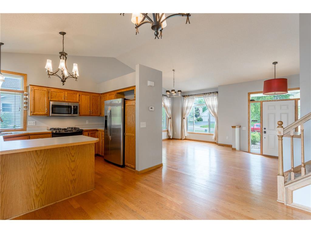 8284 Ashford Road Woodbury MN 55125 7099740 image25