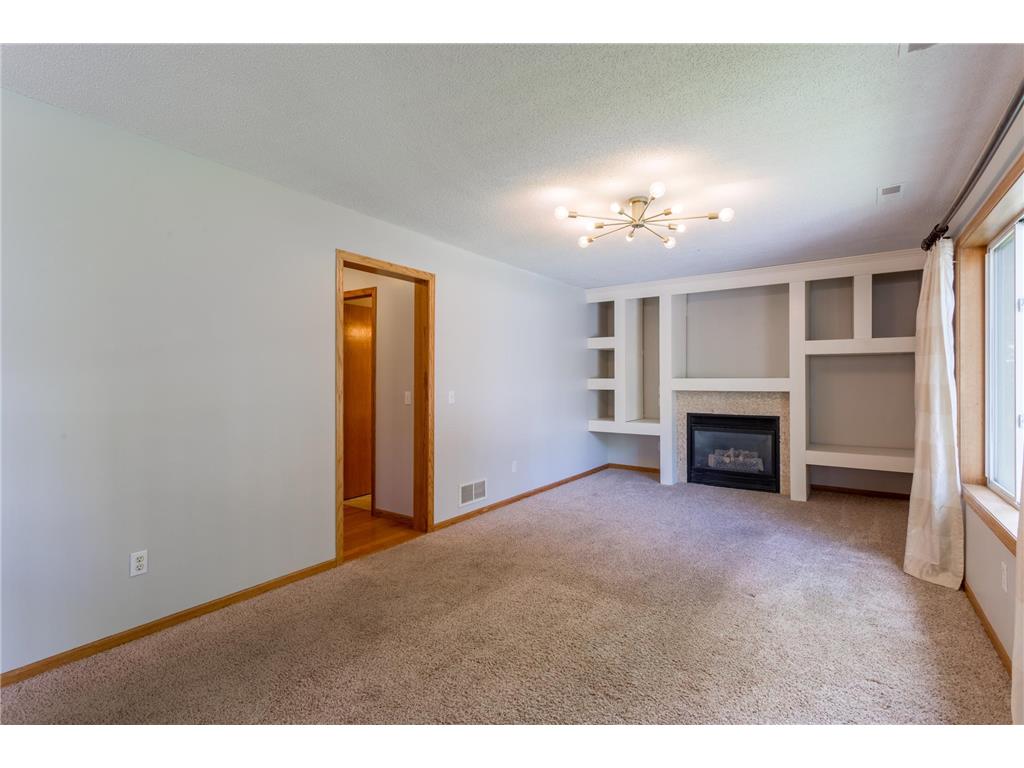 8284 Ashford Road Woodbury MN 55125 7099740 image31