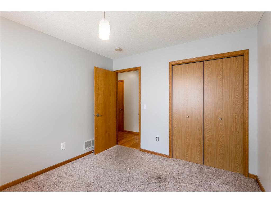 8284 Ashford Road Woodbury MN 55125 7099740 image36