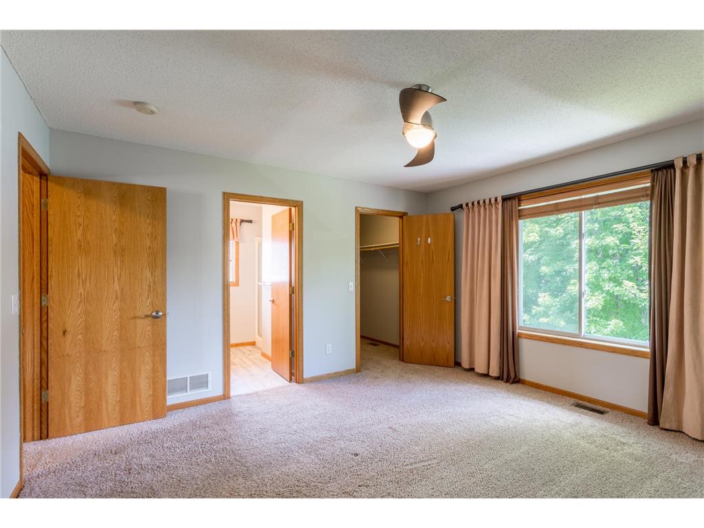 8284 Ashford Road Woodbury MN 55125 7099740 image40