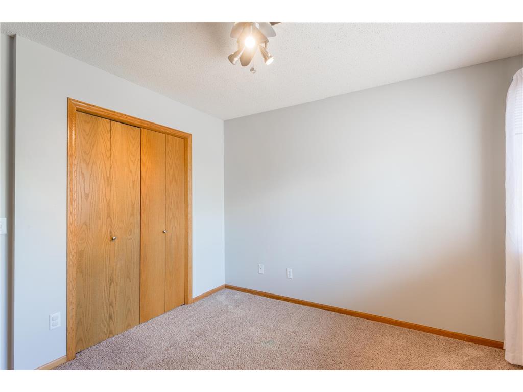 8284 Ashford Road Woodbury MN 55125 7099740 image49
