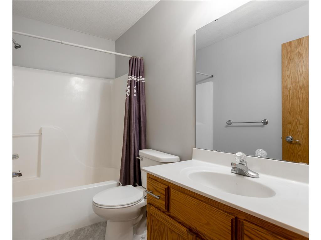 8284 Ashford Road Woodbury MN 55125 7099740 image50