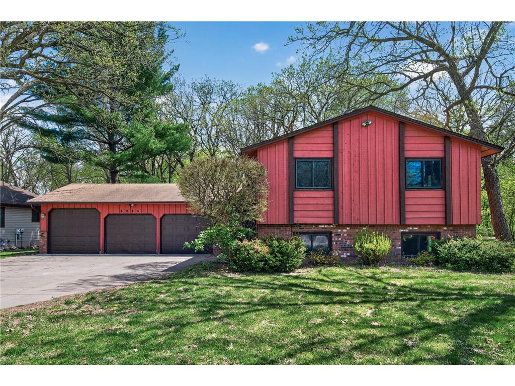 8285 Pleasant View Drive Mounds View MN 55112 7034536 image1