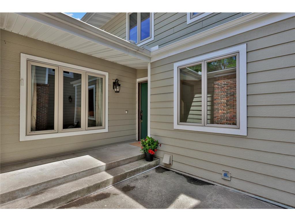 8286 Kingslee Road Bloomington MN 55438 7087895 image2