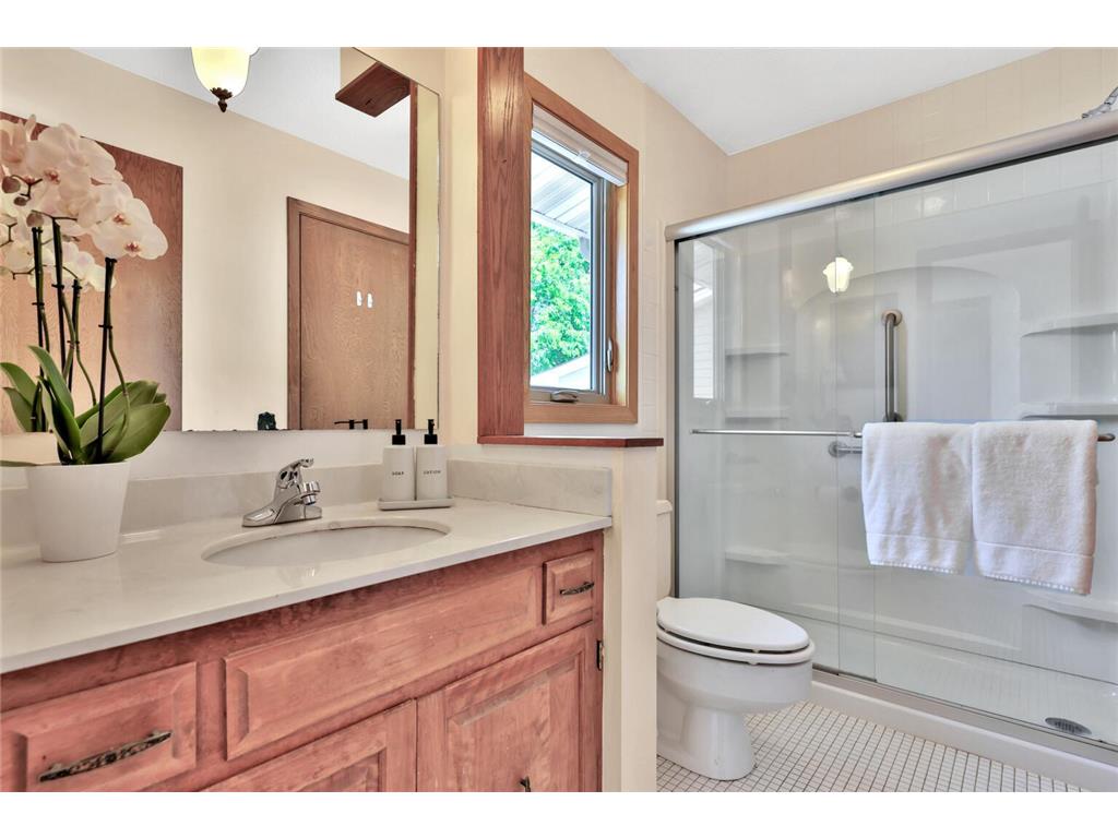 8286 Kingslee Road Bloomington MN 55438 7087895 image21