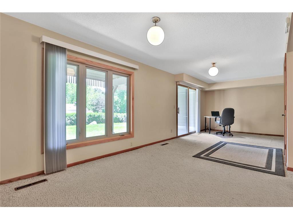 8286 Kingslee Road Bloomington MN 55438 7087895 image25