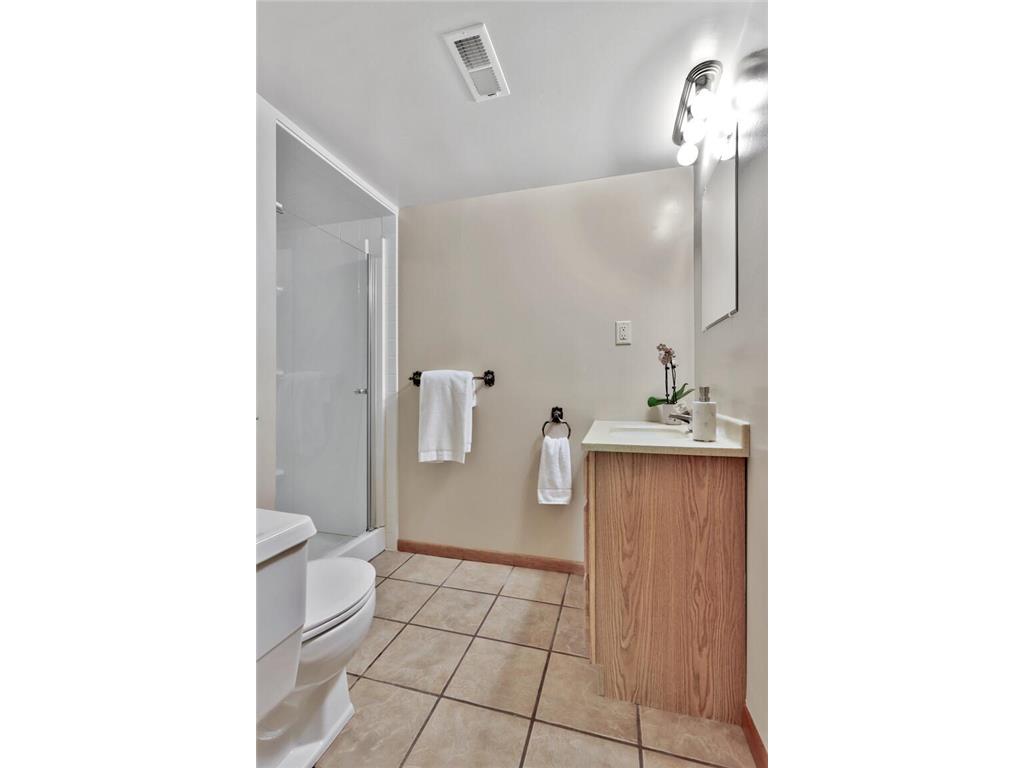 8286 Kingslee Road Bloomington MN 55438 7087895 image30