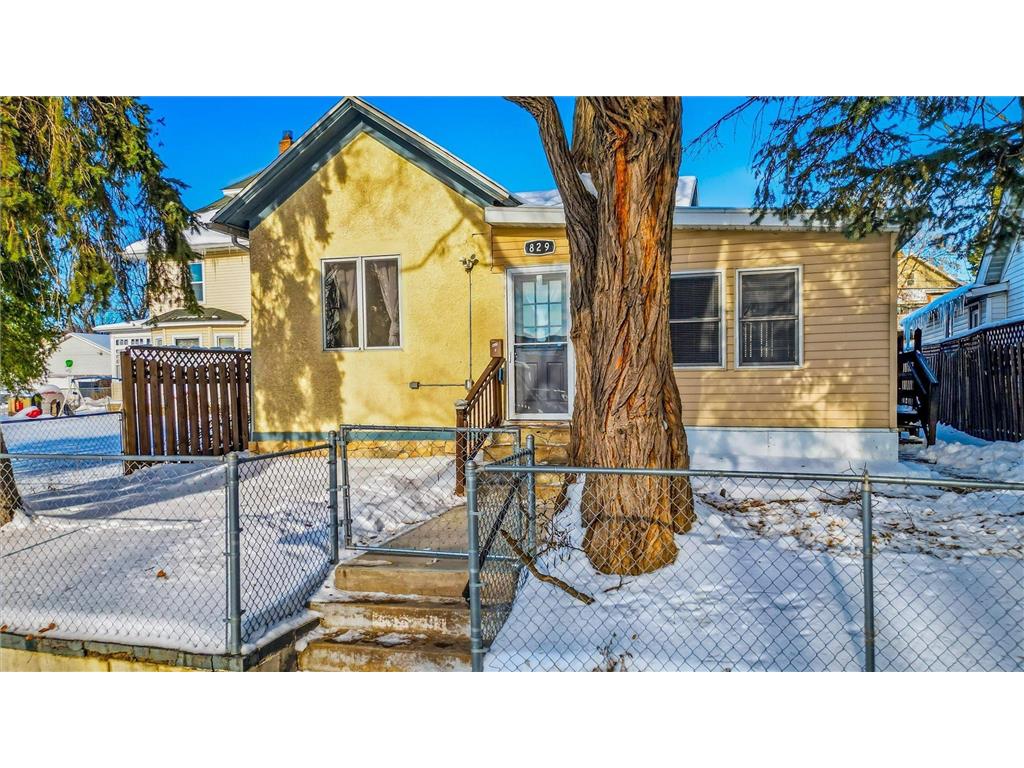 829 Lawson Avenue E Saint Paul MN 55106 7002185 image1